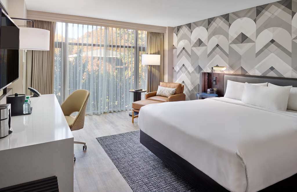 Emory Conference Center Hotel - photo 11