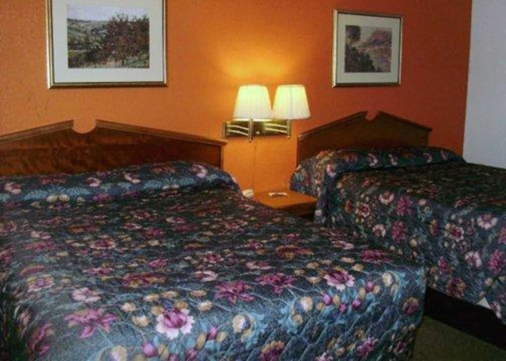 Econo Lodge Elk City - photo 14