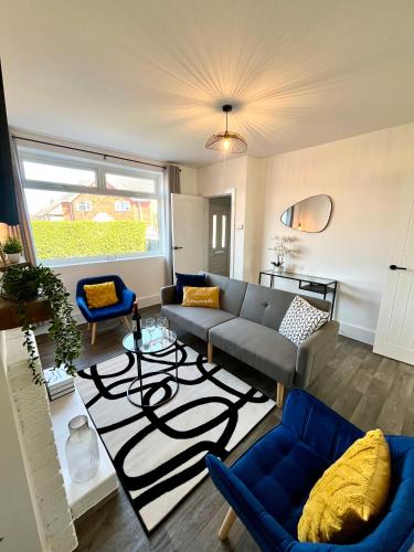 Crestfield House Stunning Home near Alton Towers Free Parking & Garden in Stoke-On-Trent, United Kingdom