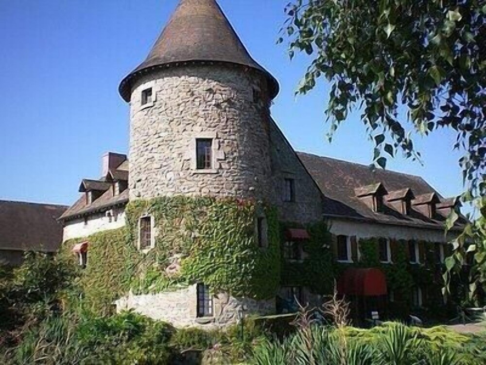 Manoir Henri IV in Bessines-Sur-Gartempe, France