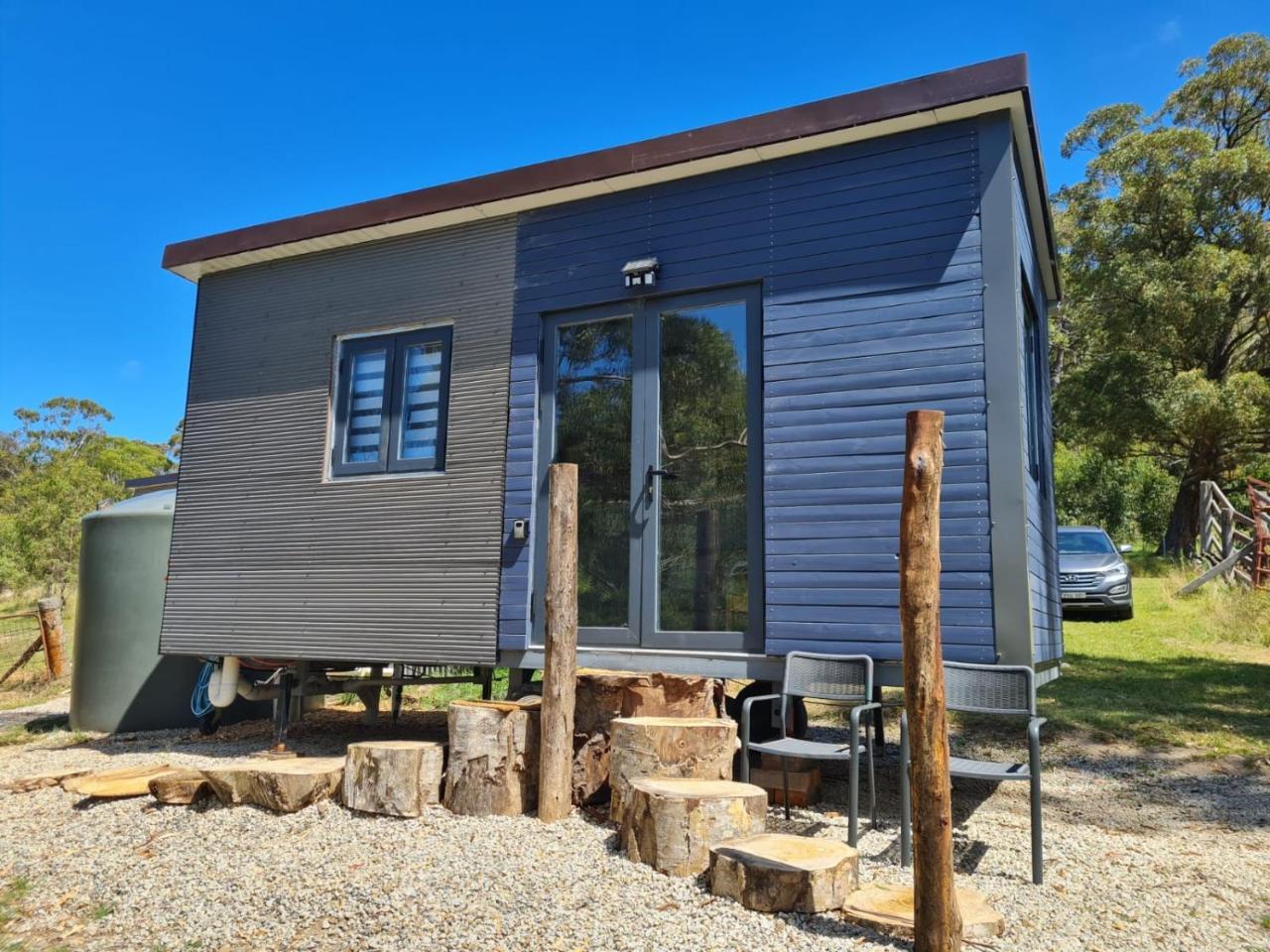 Tiny Home Bluebird — 4-Star Luxury Hotel in Kanimbla, Australia