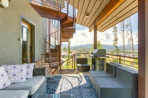 Fraser House with Mtn Views Near Winter Park — 4-Star Luxury Hotel in Fraser, United States