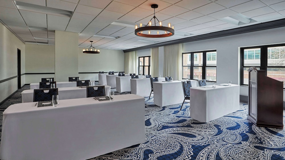 Graduate by Hilton Minneapolis - photo 63