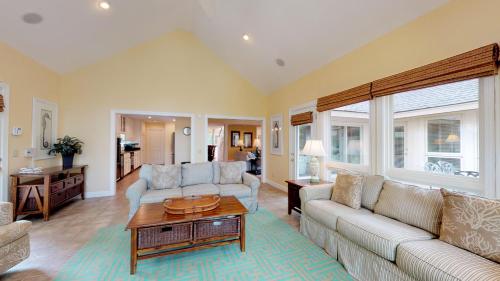 3 Midstream - photo 10