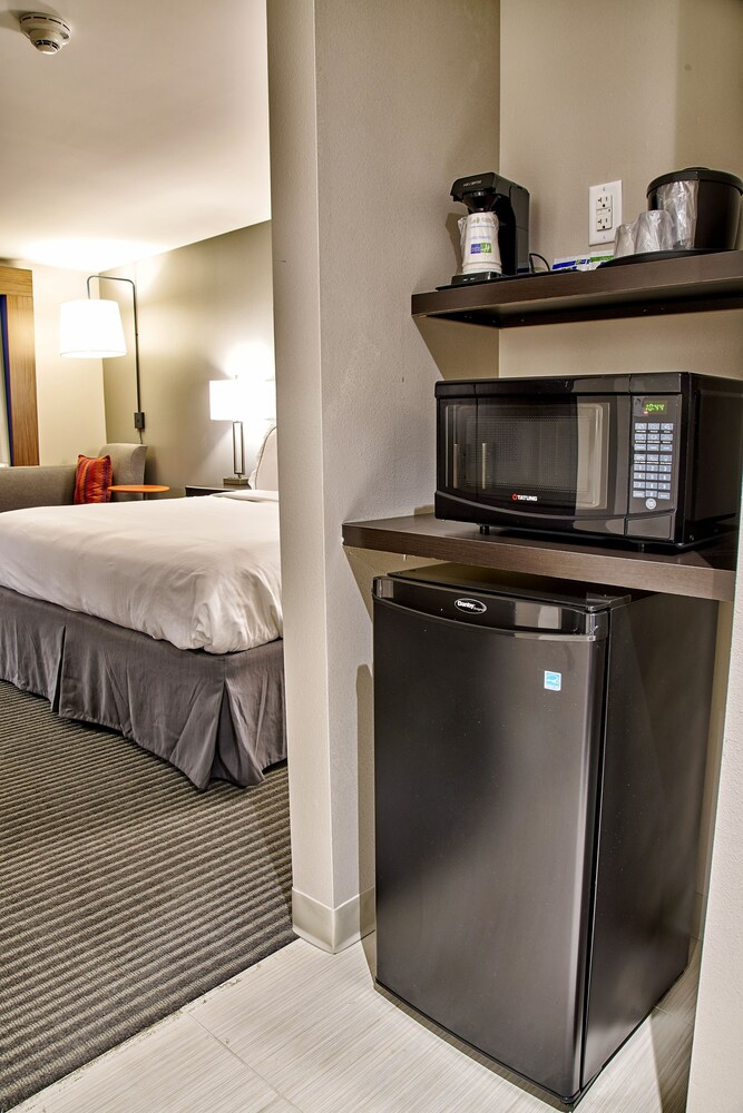 Holiday Inn Express & Suites Tulsa NE Claremore by IHG - photo 14