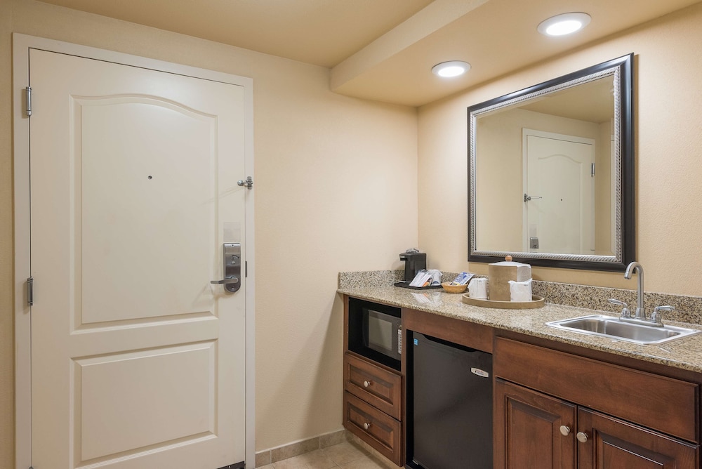Hampton Inn & Suites Florence North I 95 - photo 24