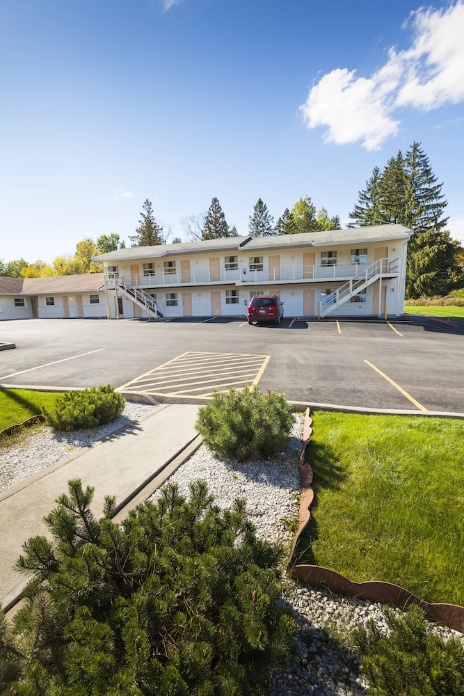 The Springwater Inn - photo 26