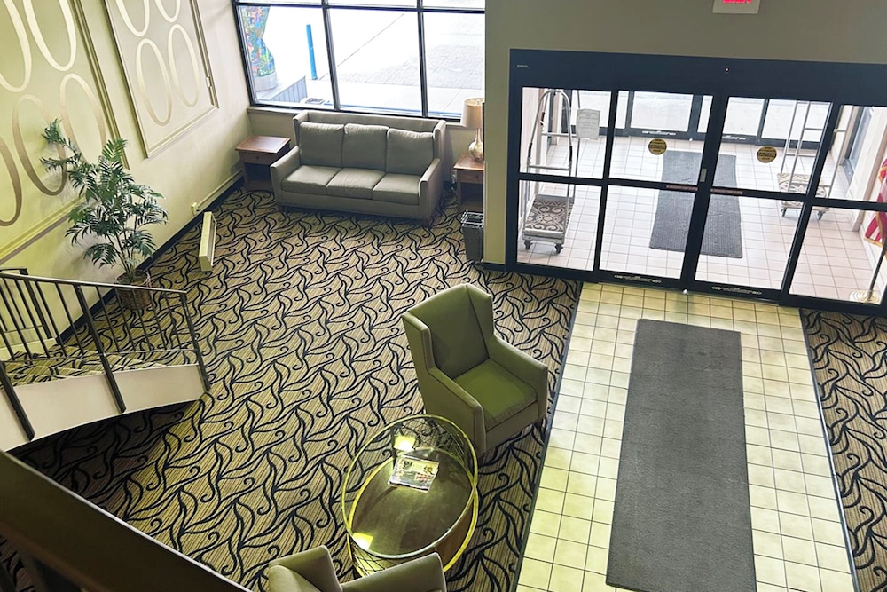 Blue Way Inn & Suites La Crosse - photo 24
