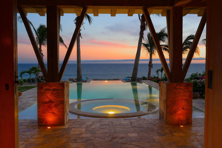 Casa Piedra Blanca — 5-Star Luxury Hotel in La Playa, Mexico