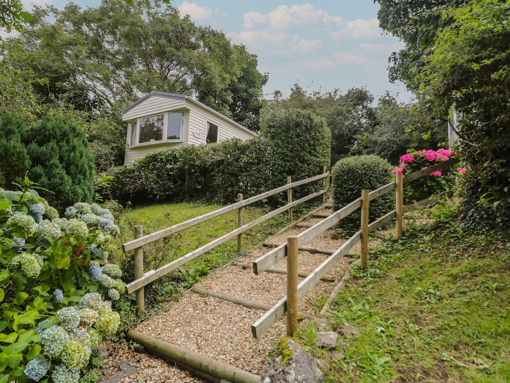 Vista - carbon neutral hotel in Moelfre