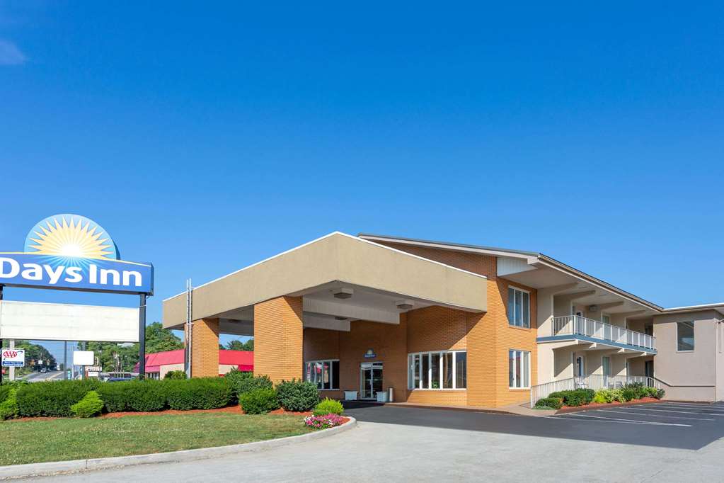Days Inn by Wyndham Breezewood - featured photo