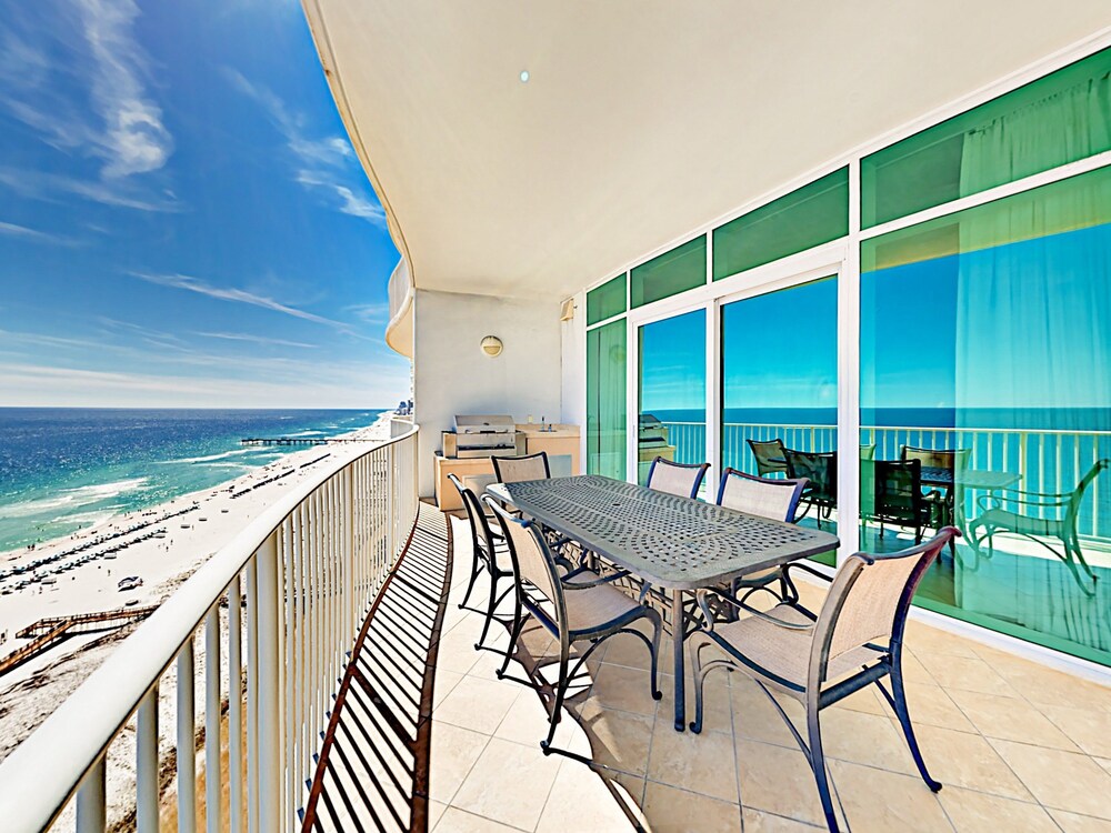 Beachfront 3br 3.5ba Hot Tub & Gulf view Balcony 3 Bedroom Condo — 4-Star Luxury Hotel in Orange Beach, United States