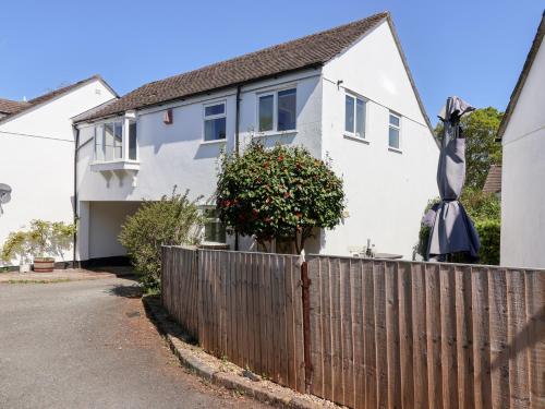 Moorside - carbon neutral hotel in Horrabridge