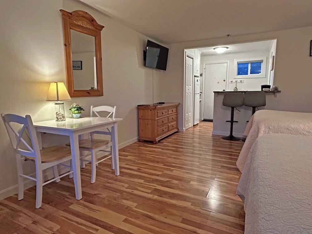 The Island Inn on Martha's Vineyard - photo 21