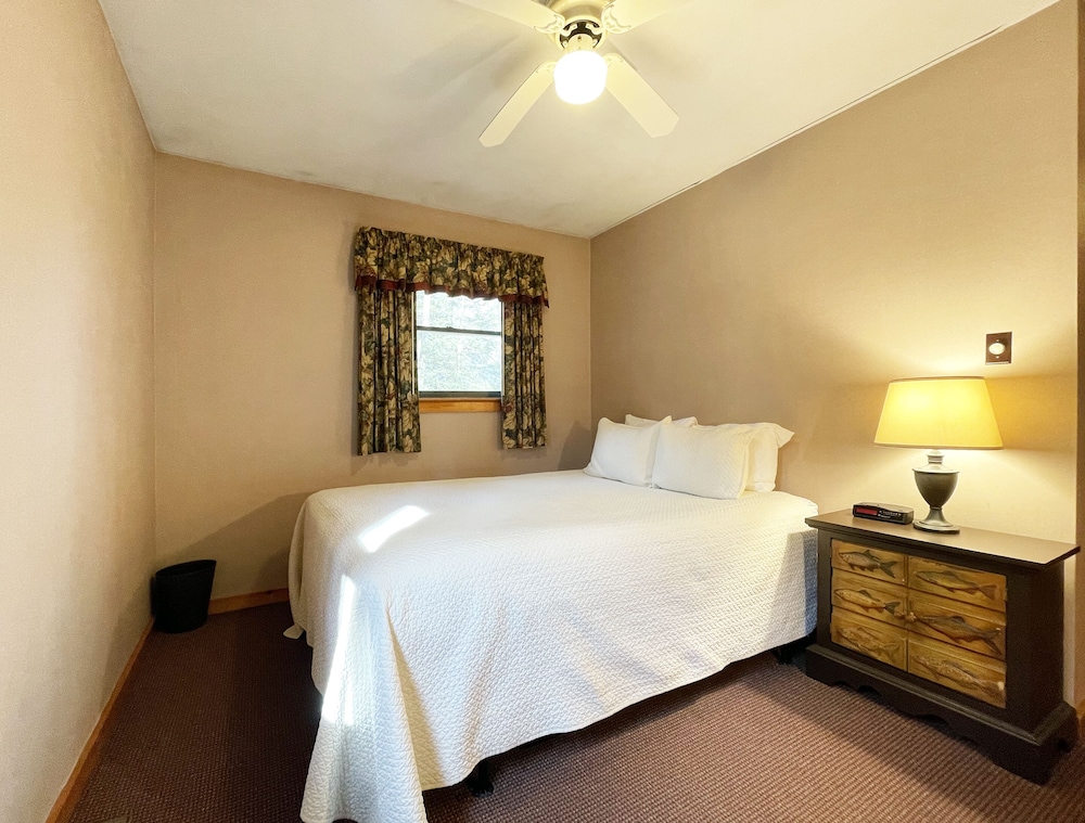 Mountain Springs Lake Resort - photo 51
