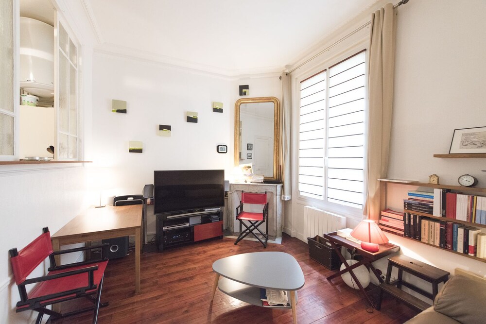 Classic Studio in Montmartre — 5-Star Luxury Hotel in Paris, France