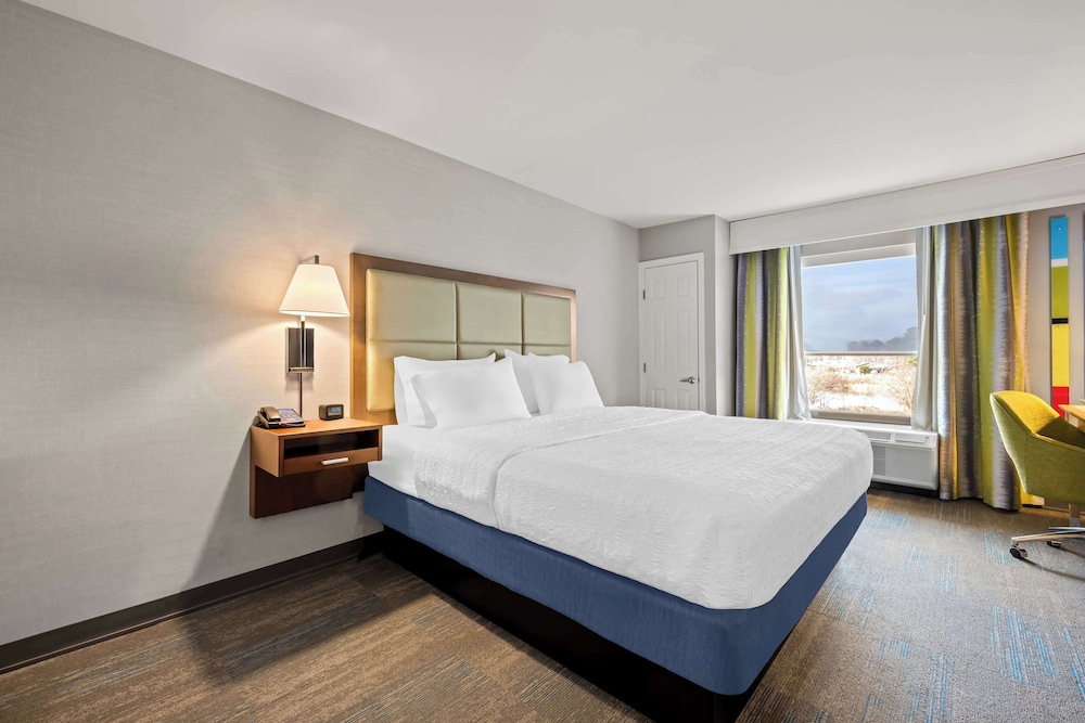 Hampton Inn & Suites Wilson I 95 - photo 10
