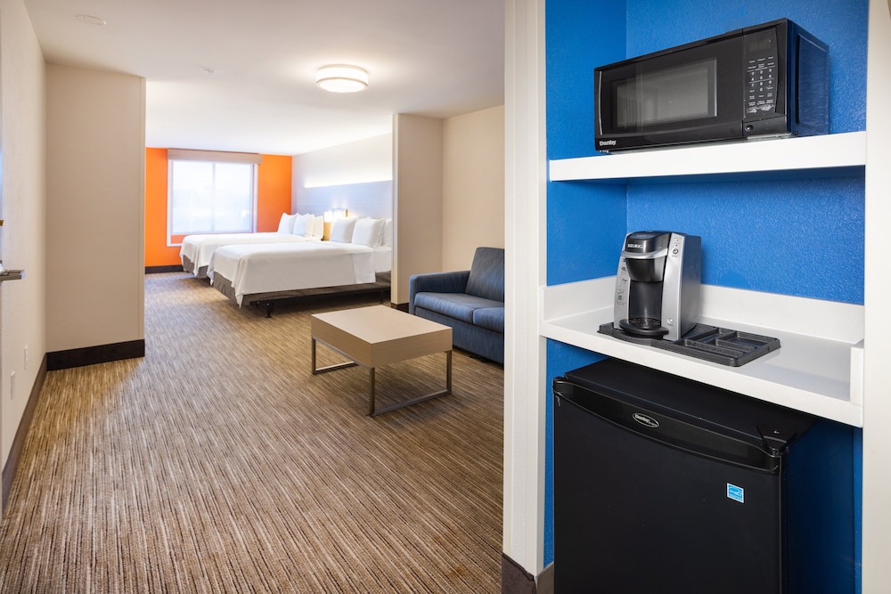 Holiday Inn Express Hotel & Suites Salisbury Delmar by IHG - photo 7