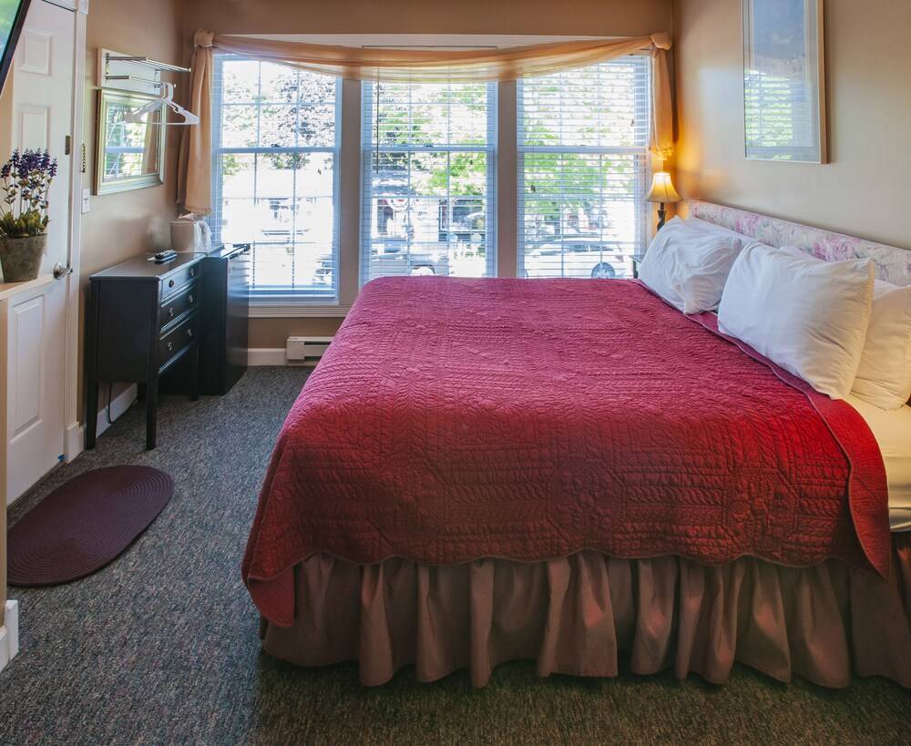 Cedar Court Inn - photo 31