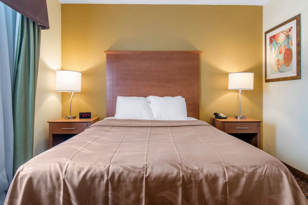 University Hotel & Suites Shippensburg Trademark by Wyndham - photo 10