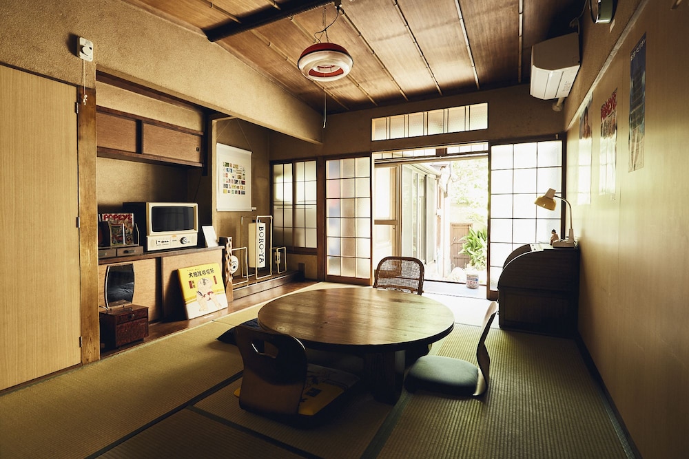 Boro Ya - carbon neutral hotel in Osaka