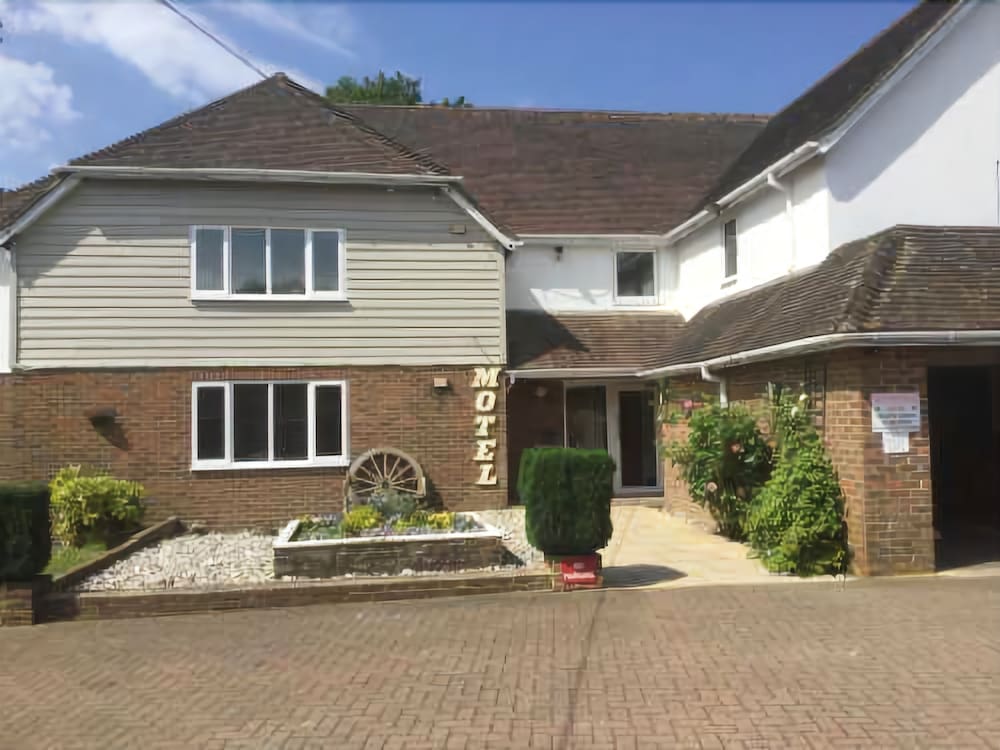 T & J Motel — Wadhurst — photo 2