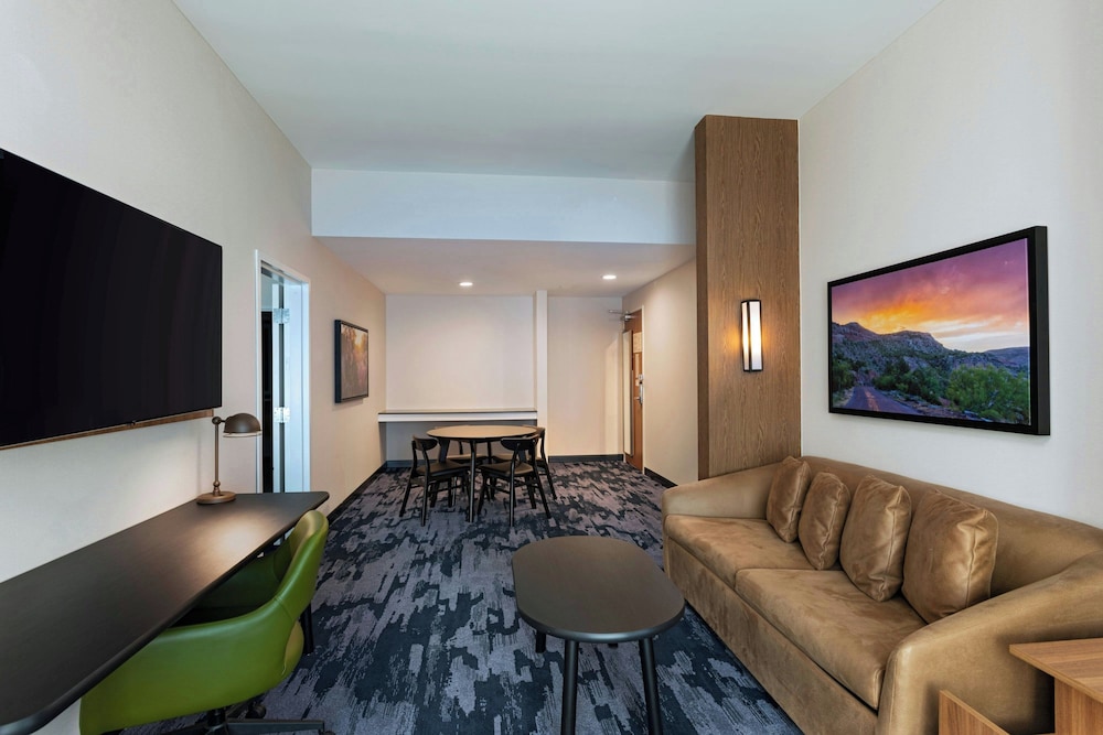 Fairfield by Marriott Inn & Suites Austin Downtown - photo 26