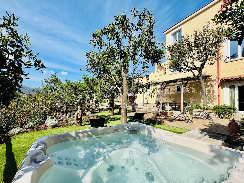 YourHome Antico Casale Sorrentino — 4-Star Luxury Hotel in Meta, Italy