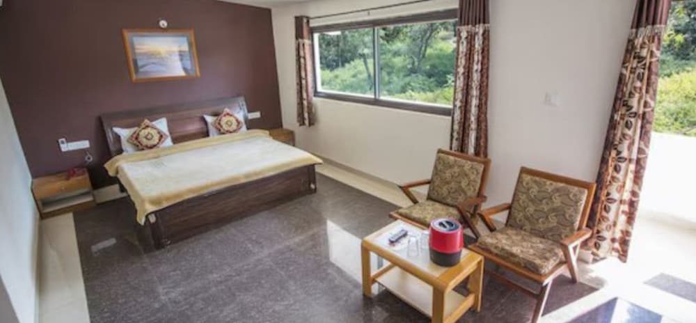 Goroomgo Jain Residency Madhya Pradesh in Pachmarhi, India