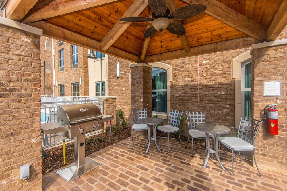 Staybridge Suites Charleston Mount Pleasant by IHG - photo 24