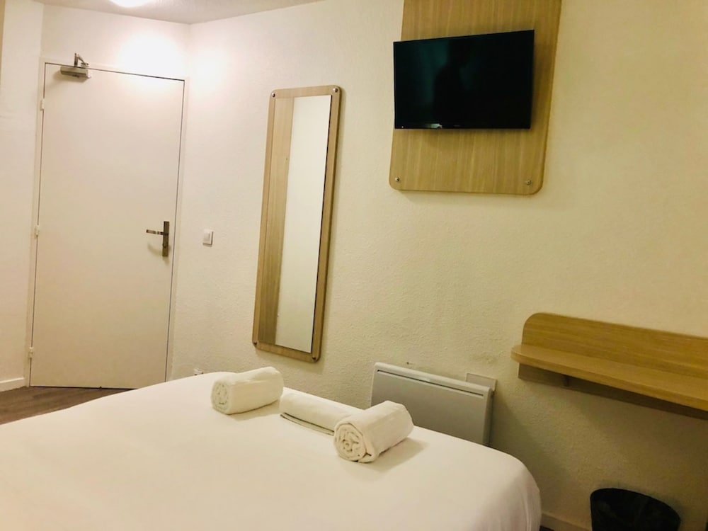Kyriad Direct Lille Est Stade Pierre Mauroy — hotel in Villeneuve-D'ascq