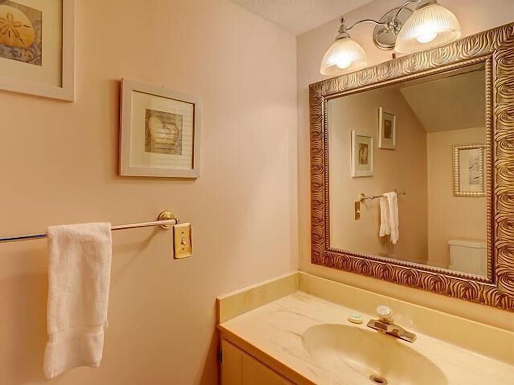 1623 Port Villa at The Sea Pines Resort - photo 13