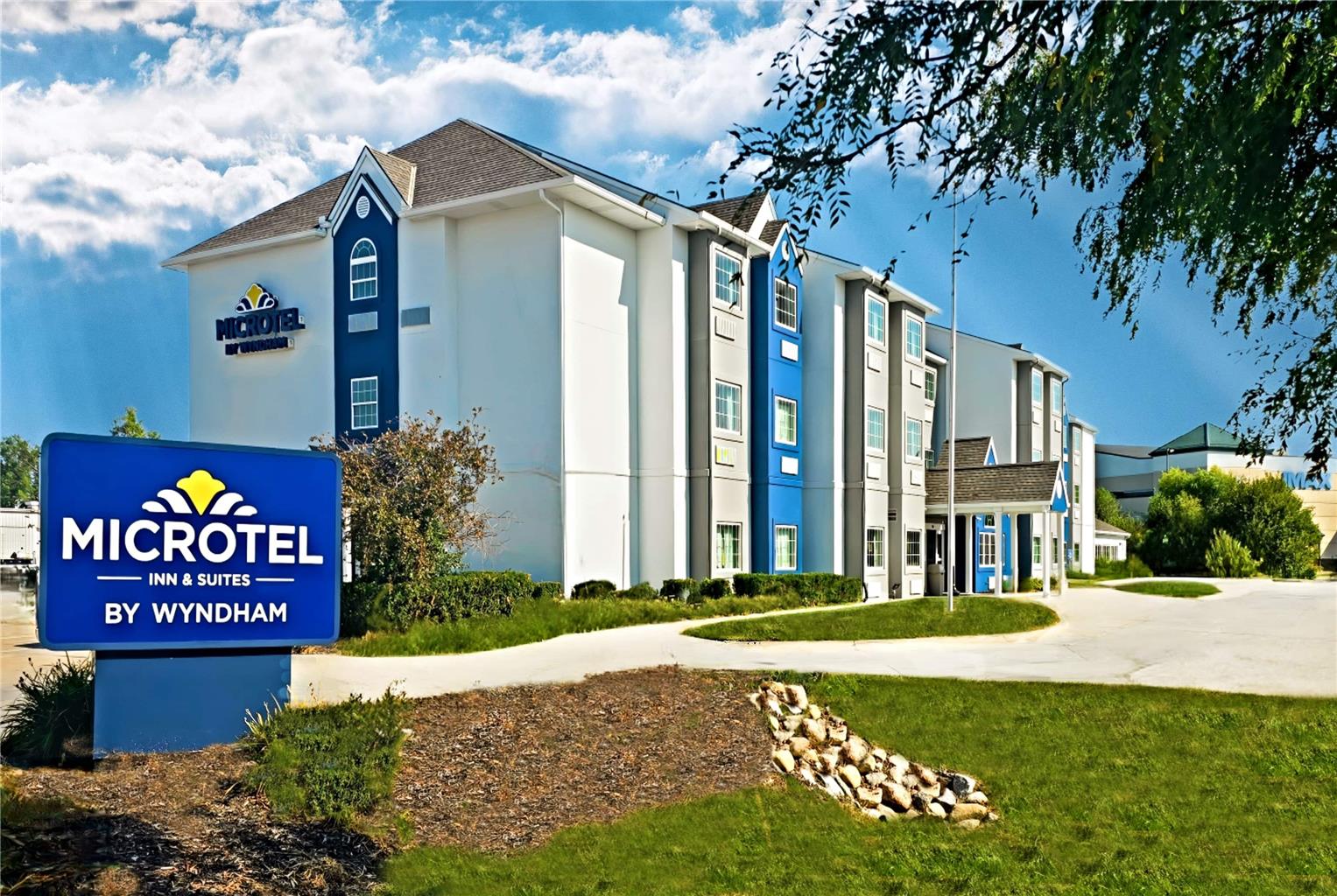 Microtel Inn & Suites by Wyndham Council Bluffs Omaha - photo 2