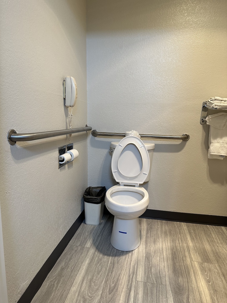 Baymont by Wyndham Omaha SW - photo 24
