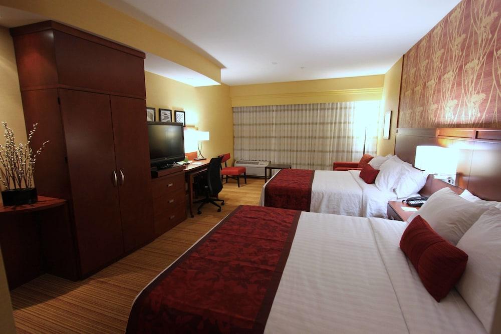 Courtyard by Marriott Fort Worth West at Cityview - photo 19