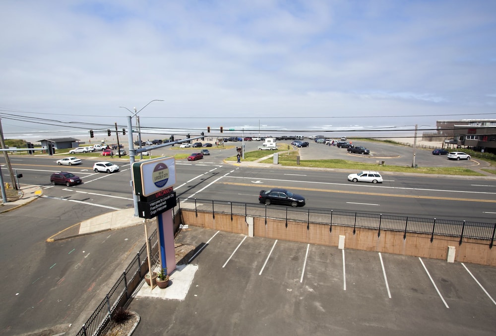 Inn at Lincoln City - photo 43