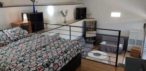 Petit Loft Face Riviere — hotel in Collobrieres