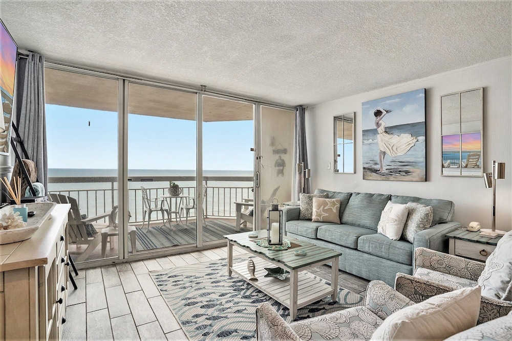 1201 Waters Edge Resort 3 Bedroom Condo by RedAwning - photo 11