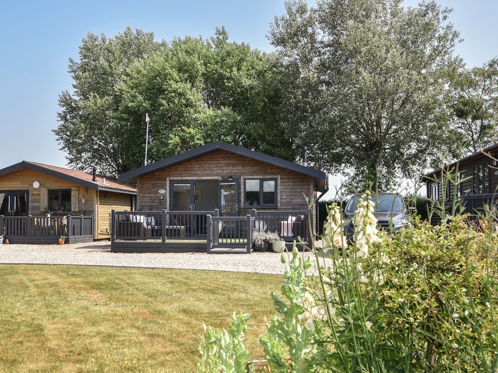 Oakwood 2 Pinewood Retreat in Lyme Regis, United Kingdom