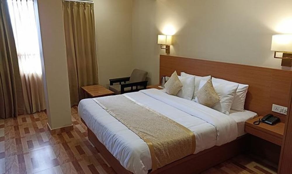 Fabhotel Prime Denzong Shiron in Gangtok, India
