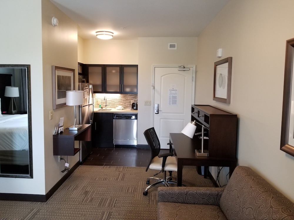 Staybridge Suites Toledo Rossford Perrysburg by IHG - photo 11