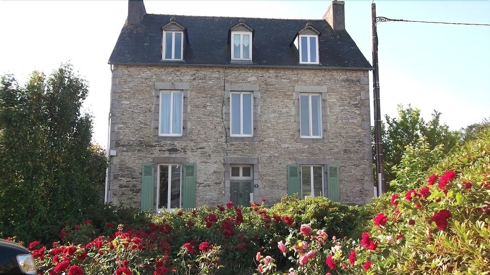 Maison Jonela — 4-Star Luxury Hotel in Chateauneuf-Du-Faou, France