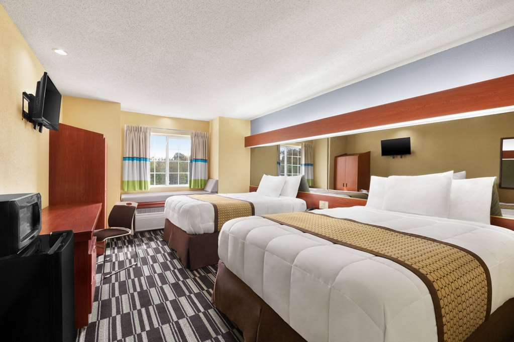 Microtel Inn & Suites by Wyndham Thomasville High Point Lexi - photo 22