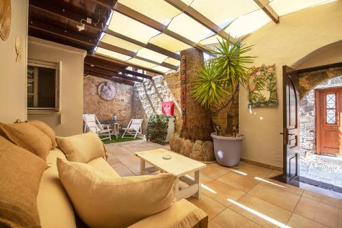 Old Town Corner Luxury Studios - last minute hotel in Rodos