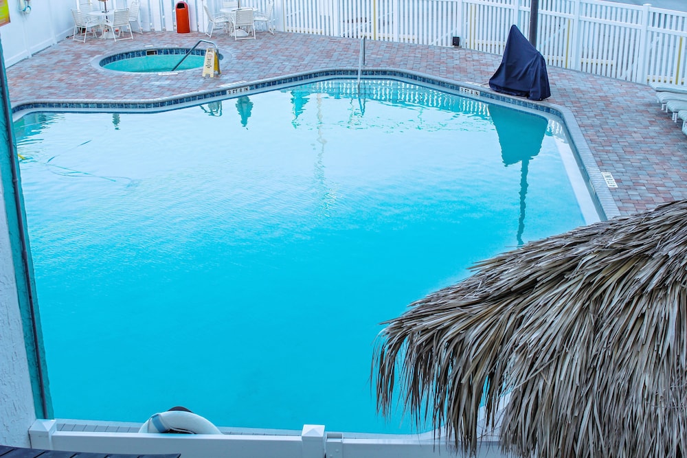 Discovery Beach Resort - photo 22