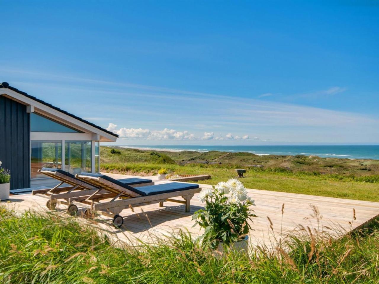 Holiday Home Alyssa 300m from the sea by Interhome — 4-Star Luxury Hotel in Lokken, Denmark