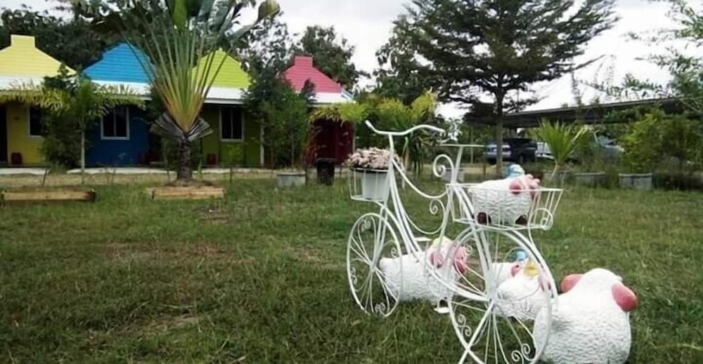 Sohground Boutique Resort — hotel in Prakhon Chai