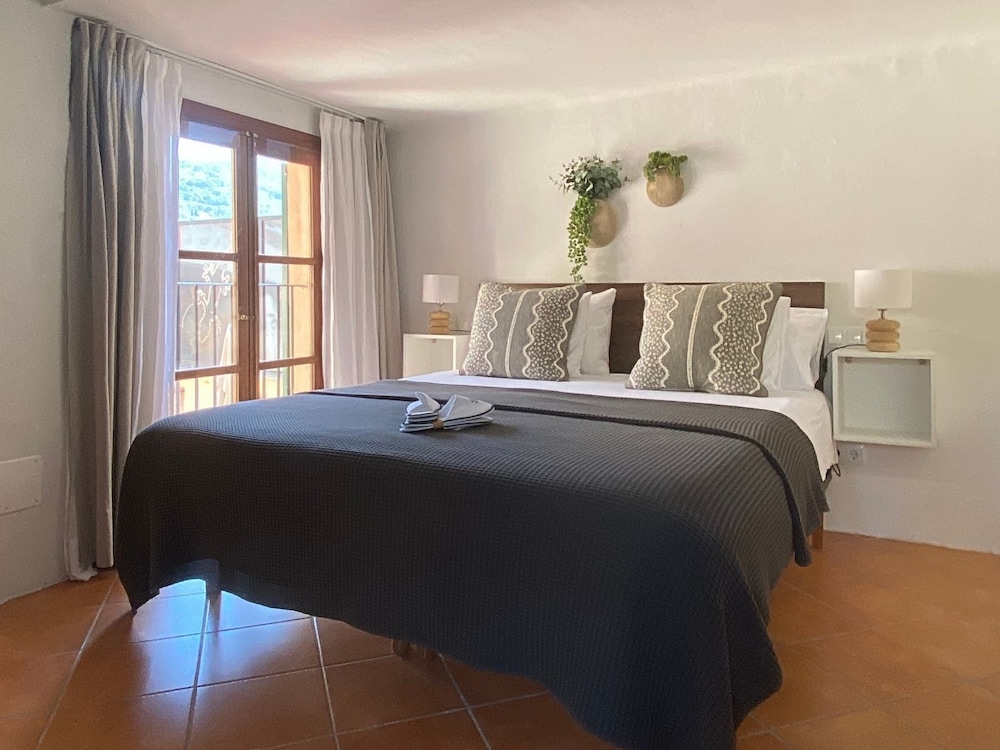 Solleric Petit Hotel — Soller