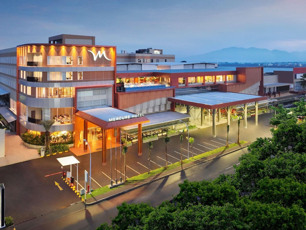Mercure Garut City Center in Garut, Indonesia