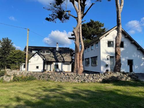 The Pines by Birch Stays in Amlwch, United Kingdom